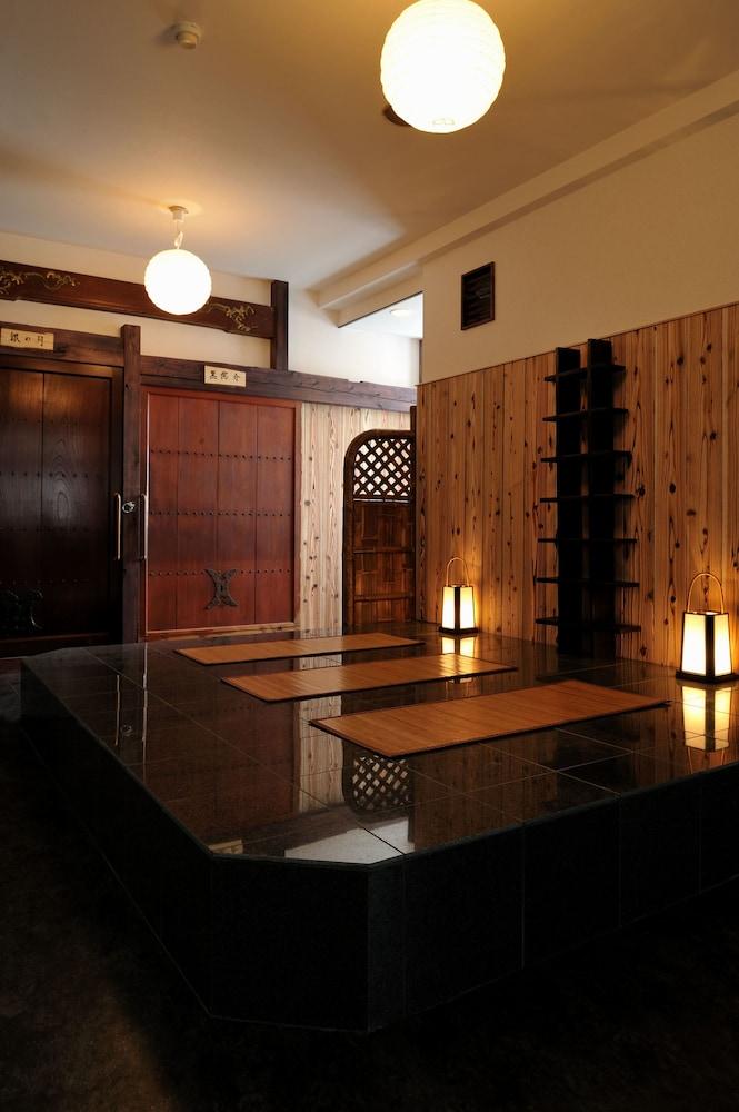 Yadoya Tsubaki Hotel Аомори Екстериор снимка