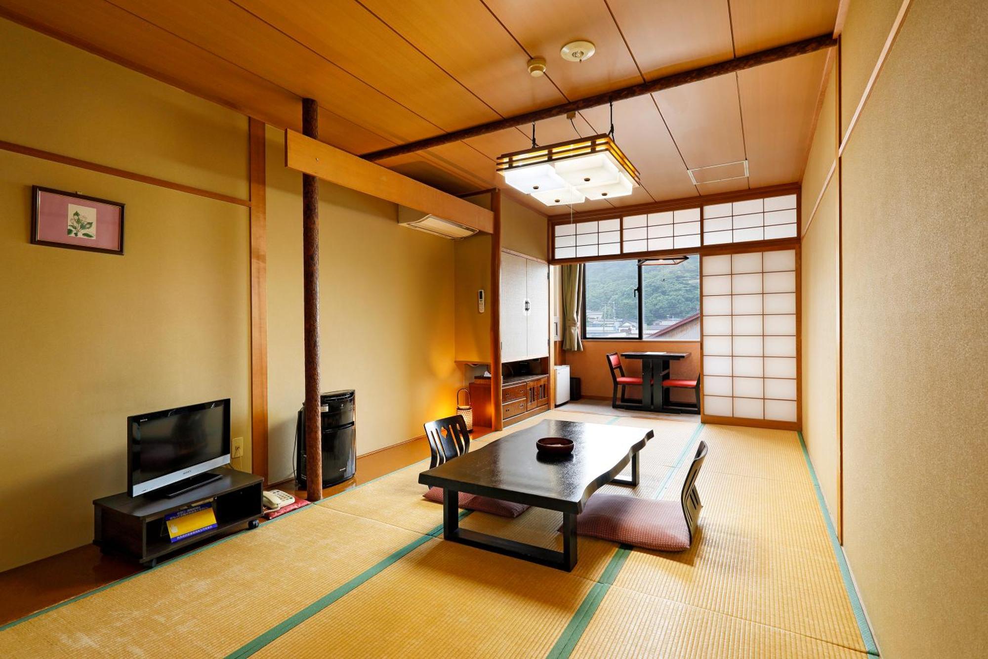 Yadoya Tsubaki Hotel Аомори Екстериор снимка